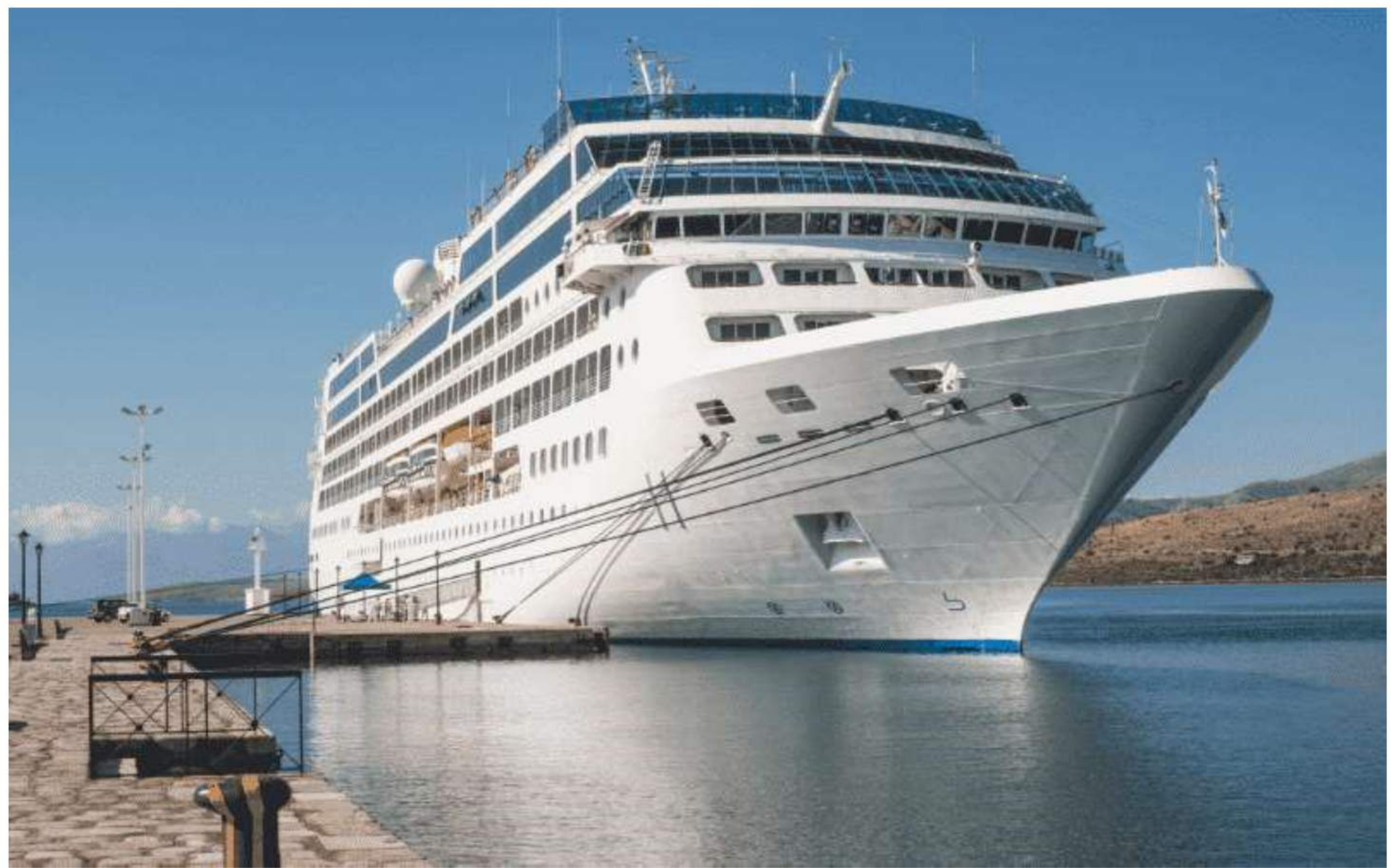Cruise ship alongside