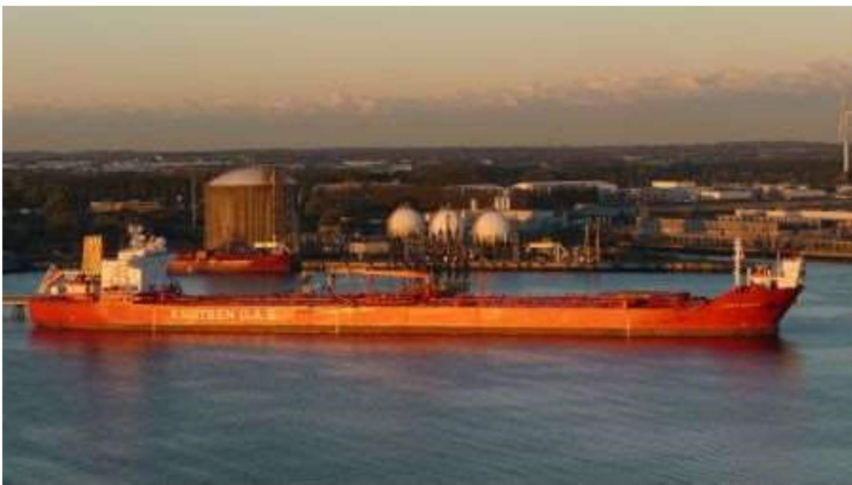 Shuttle tanker and FPSO operations